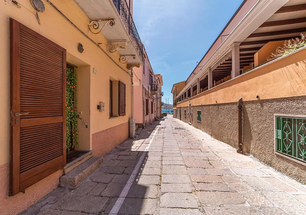 Pgs Immobiliare Srls Millelire Monolocale A Due Passi Da Cala Gavetta La Maddalena Διαμέρισμα